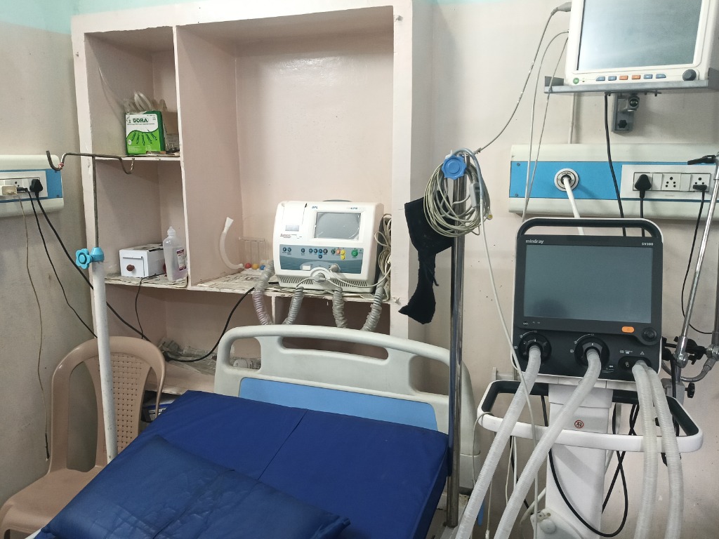 ICU Monitor Bedside Setup
